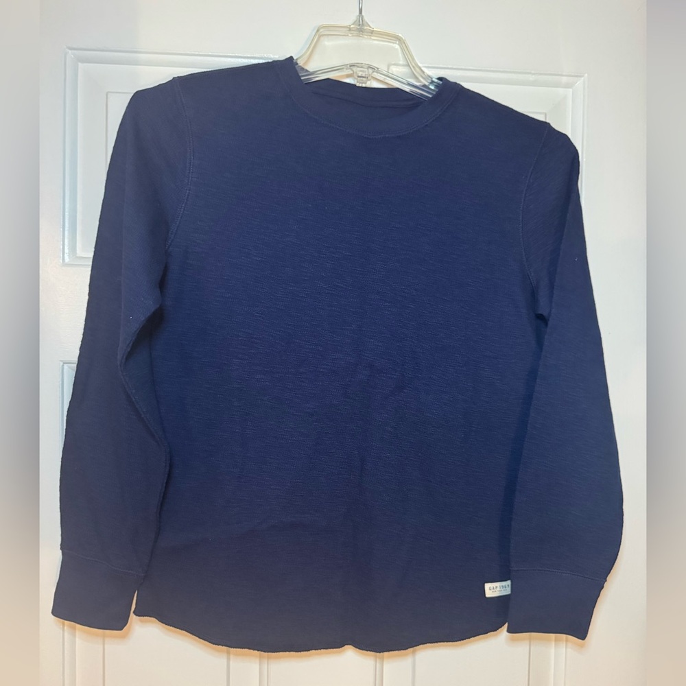 NWT Gap kids boy’s long sleeved top.